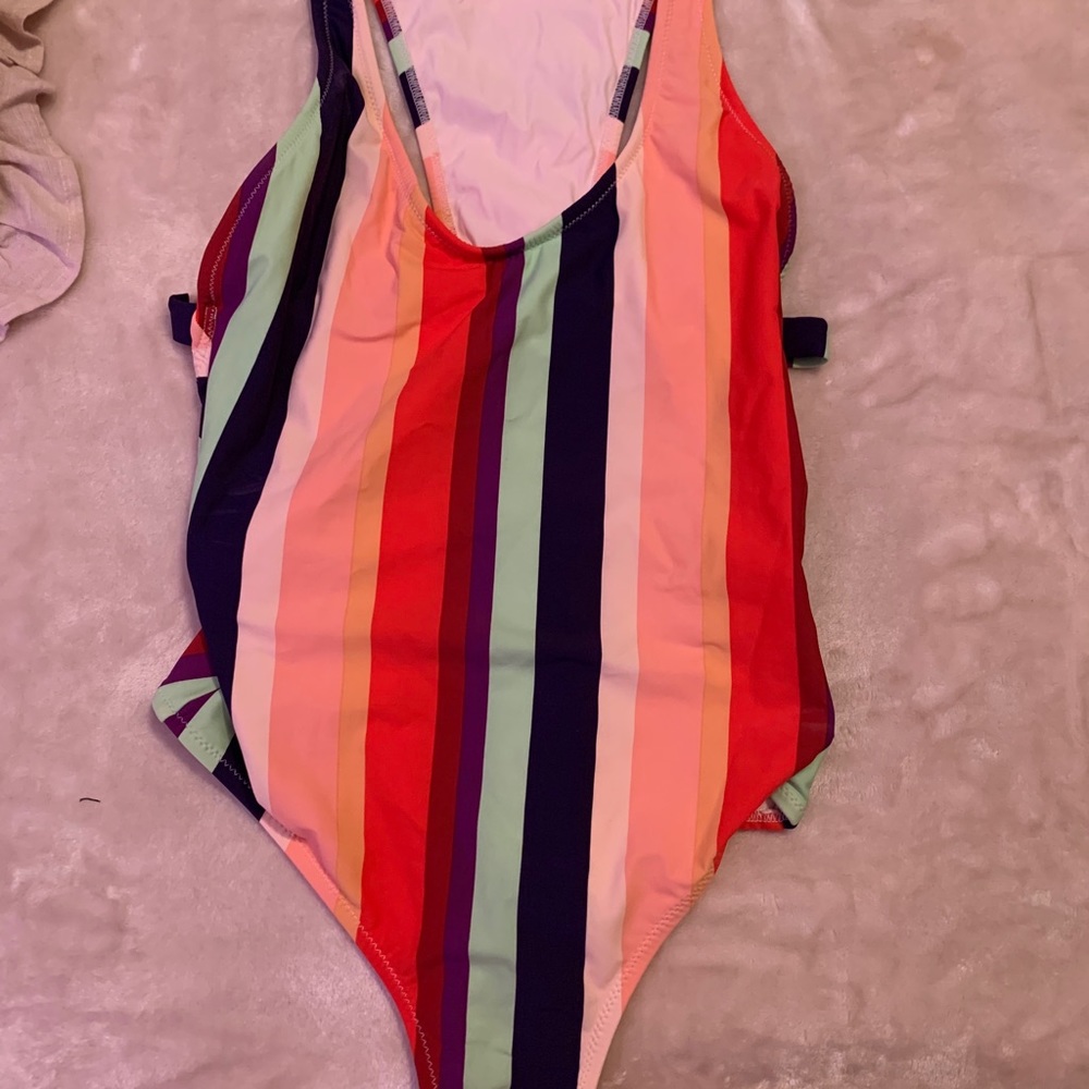 Zingara Swimsuit Size 4 One Piece Stripes